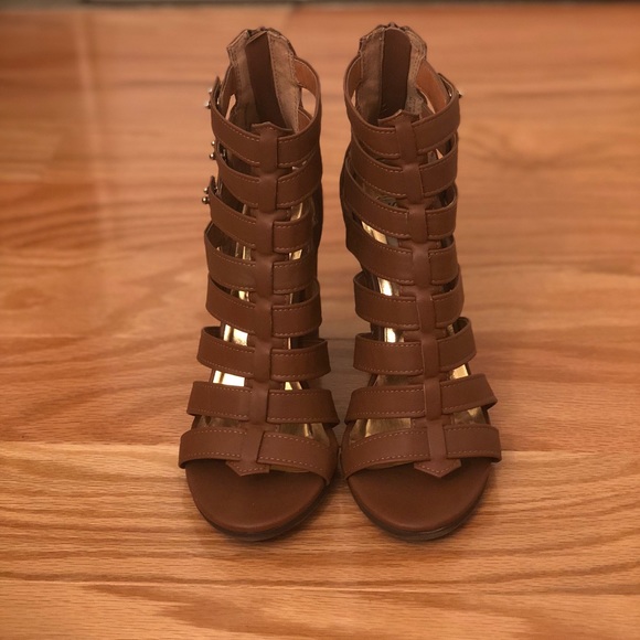 Steven Madden Petra Heels - Picture 2 of 3